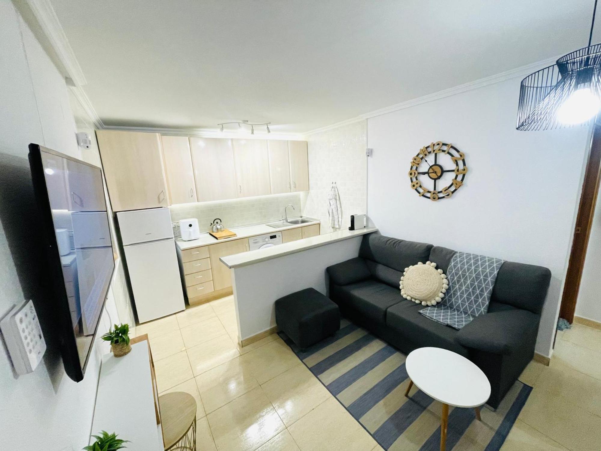 פולופ Pretty Bungalow With Private Terrace מראה חיצוני תמונה